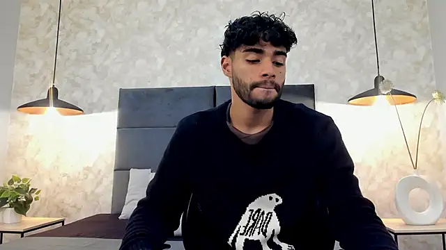 RaphaelDufort online show from 12.03.25