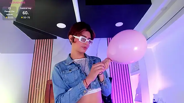 DannysaStar online show from 09.10.25