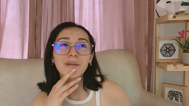 Ginevra esposito online show from 04.08.26