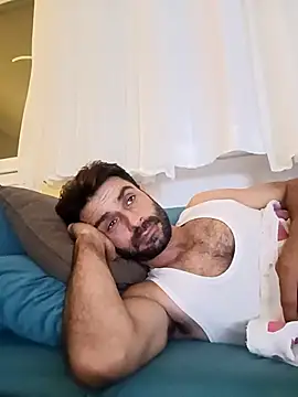 Snapshot of alex10alexx chatting on 10.22.25 alex10alexx online show from 10.22.25