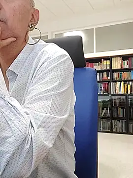 Emily de Carla online show from 10.07.25