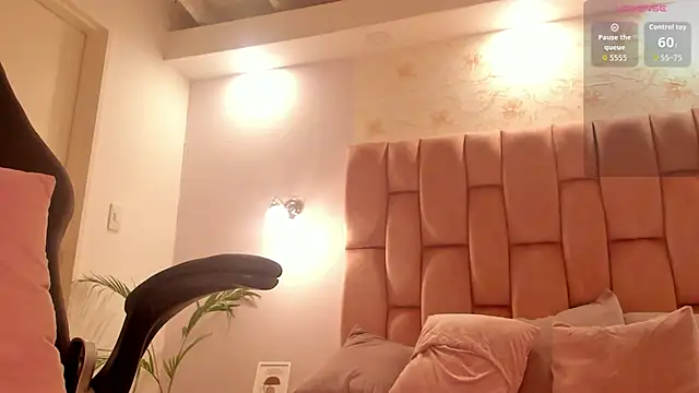 Snapshot of aishathornee chatting on 01.18.26 aishathornee online show from 01.18.26