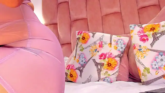 Snapshot of aishathornee chatting on 02.11.26 aishathornee online show from 02.11.26