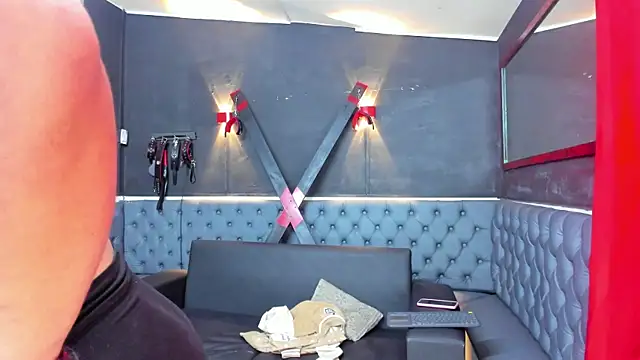 Stephy  online show from 11.13.25