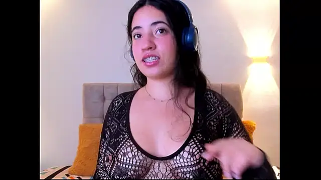 Nicol Chang online show from 10.09.25