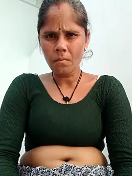 Hot-ilaiy online show from 12.23.25