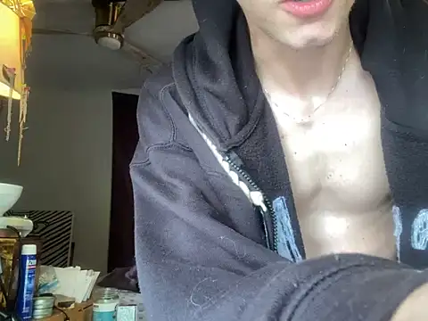 XanderOzzz online show from 10.17.25