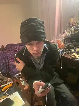 XanderOzzz online show from 12.05.25