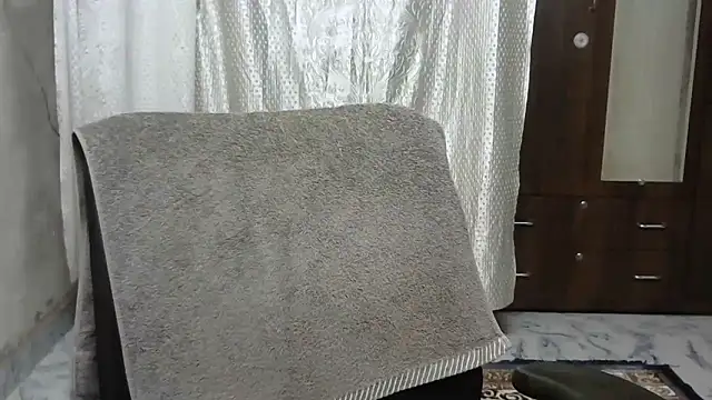 sexy indianboobs online show from 02.11.26