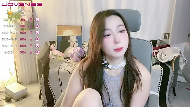 A SR 001 online show from 10.06.25