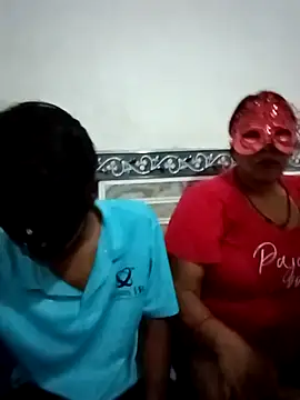 LoveOnStream online show from 09.27.25