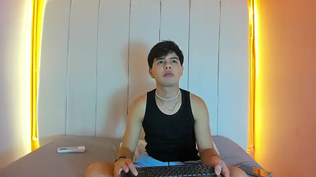 Felipe Cold online show from 02.10.26