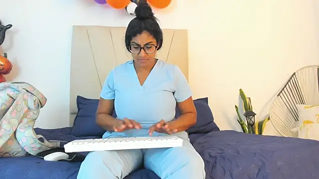  Miaa khalifa  online show from 10.14.25