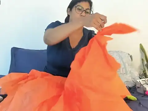  Miaa khalifa  online show from 10.15.25