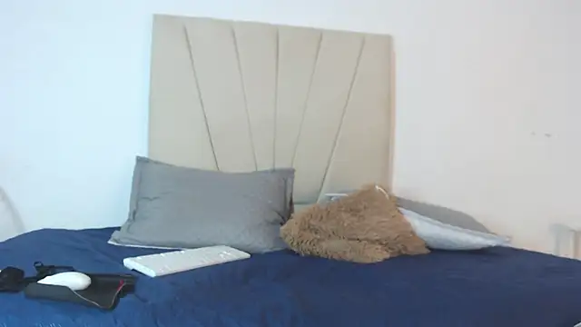  Miaa khalifa  online show from 11.13.25