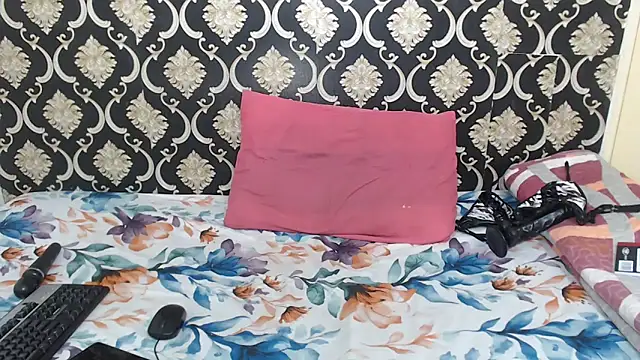 Snapshot of ExoticCandyx chatting on 11.22.25 ExoticCandyx online show from 11.22.25