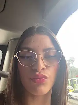 Snapshot of Hannacooper3 chatting on 11.14.25 Hannacooper3 online show from 11.14.25