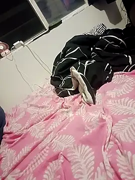 AtraCTiVoSiNguLaR online show from 09.22.25