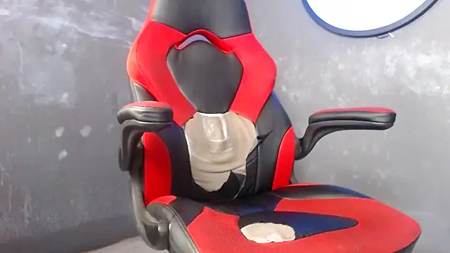 Snapshot of Codyknightt chatting on 09.21.25 Codyknightt online show from 09.21.25