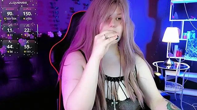 fillisfox  online show from 09.18.25