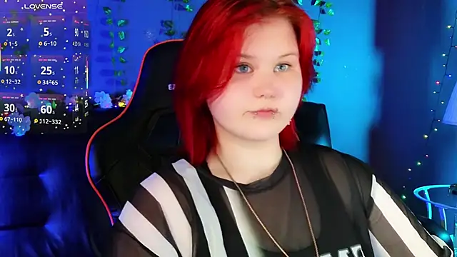 fillisfox  online show from 09.20.25