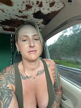 OdetteDelane online show from 11.27.25