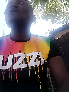 Snapshot of shebeshid chatting on 10.10.25 shebeshid online show from 10.10.25