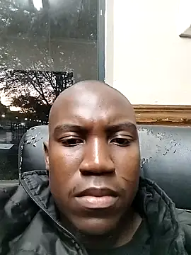 Snapshot of shebeshid chatting on 11.18.25 shebeshid online show from 11.18.25