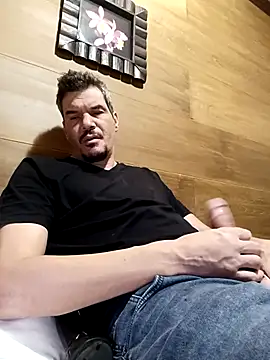 twitshe online show from 12.14.25