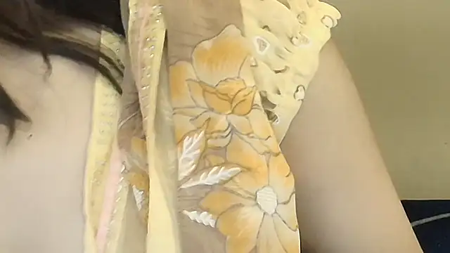 Snapshot of SWEET-18-TEEN chatting on 04.15.26 SWEET-18-TEEN online show from 04.15.26