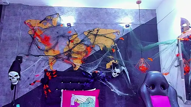 Maiam  Rossi online show from 11.08.25