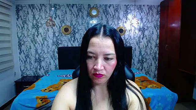 Snapshot of CharlotteSchmidtt chatting on 09.10.25 CharlotteSchmidtt online show from 09.10.25