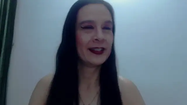 Snapshot of Aileendarkhot chatting on 09.20.25 Aileendarkhot online show from 09.20.25