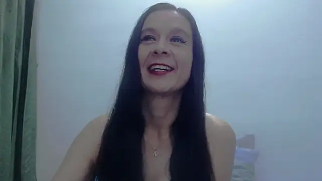 Snapshot of Aileendarkhot chatting on 10.02.25 Aileendarkhot online show from 10.02.25