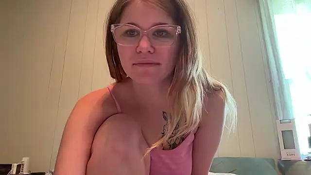 Snapshot of Riley_ray69 chatting on 06.23.26 Riley ray69 online show from 06.23.26