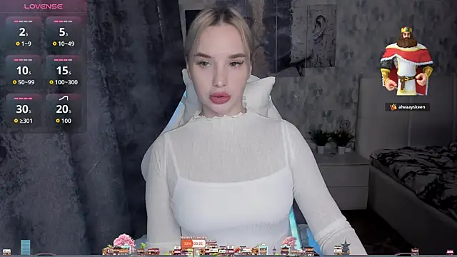 KiraKrox online show from 10.24.25