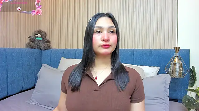 Snapshot of angel_ponce chatting on 04.22.26 angel ponce online show from 04.22.26
