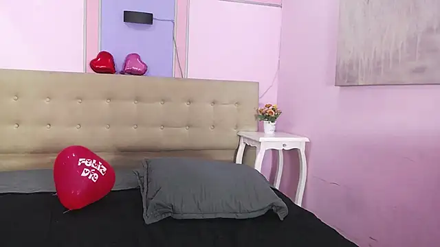 tiiny emilly online show from 09.29.25