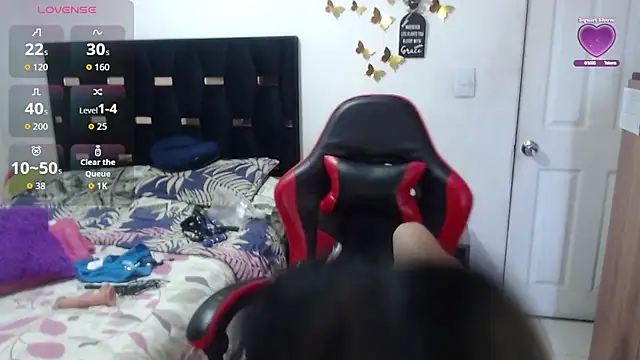 BasmaHernandez online show from 10.17.25