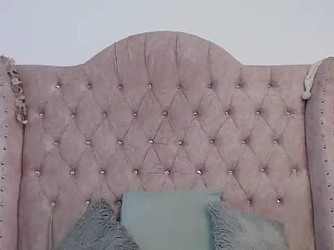 Snapshot of Jessica_Carter_01 chatting on 09.13.25 Jessica Carter 01 online show from 09.13.25