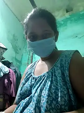 Snapshot of pujaroy363534 chatting on 10.10.25 pujaroy363534 online show from 10.10.25