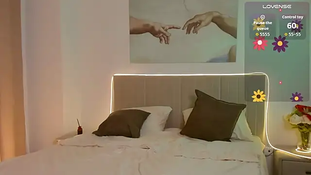 Lisa Blossom online show from 10.02.25