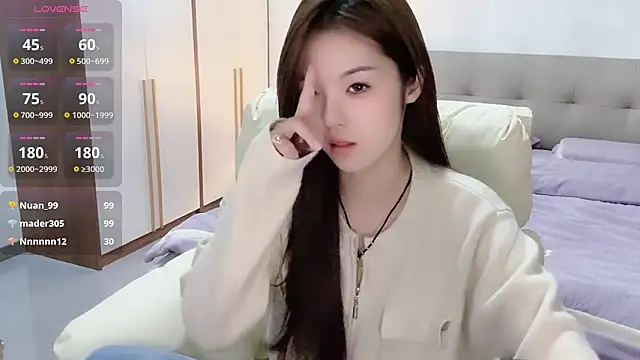 T-LL77- online show from 10.05.25