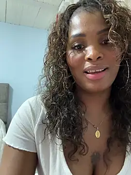 Snapshot of ArianaBeake chatting on 04.19.26 ArianaBeake online show from 04.19.26