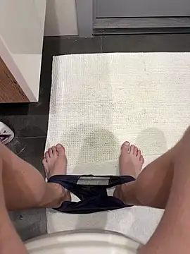 Snapshot of myPriority01 chatting on 10.11.25 myPriority01 online show from 10.11.25