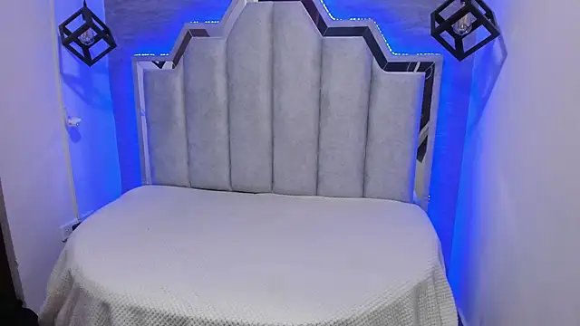  Emily rosee  online show from 09.11.25