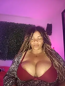 Snapshot of Eva_Luxei chatting on 09.23.25 Eva Luxei online show from 09.23.25