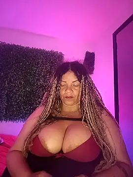 Snapshot of Eva_Luxei chatting on 09.24.25 Eva Luxei online show from 09.24.25