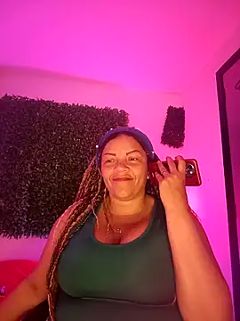 Snapshot of Eva_Luxei chatting on 10.20.25 Eva Luxei online show from 10.20.25