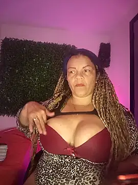 Snapshot of Eva_Luxei chatting on 11.01.25 Eva Luxei online show from 11.01.25